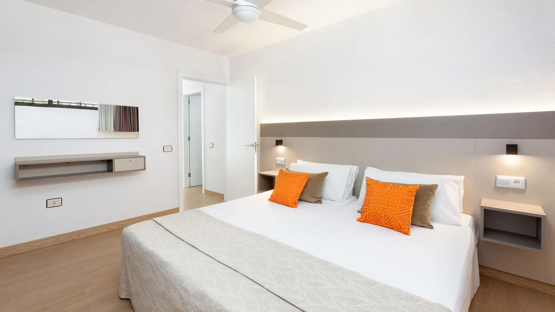 Aguamar Apartamentos, Los Cristianos Downtown Aparthotel