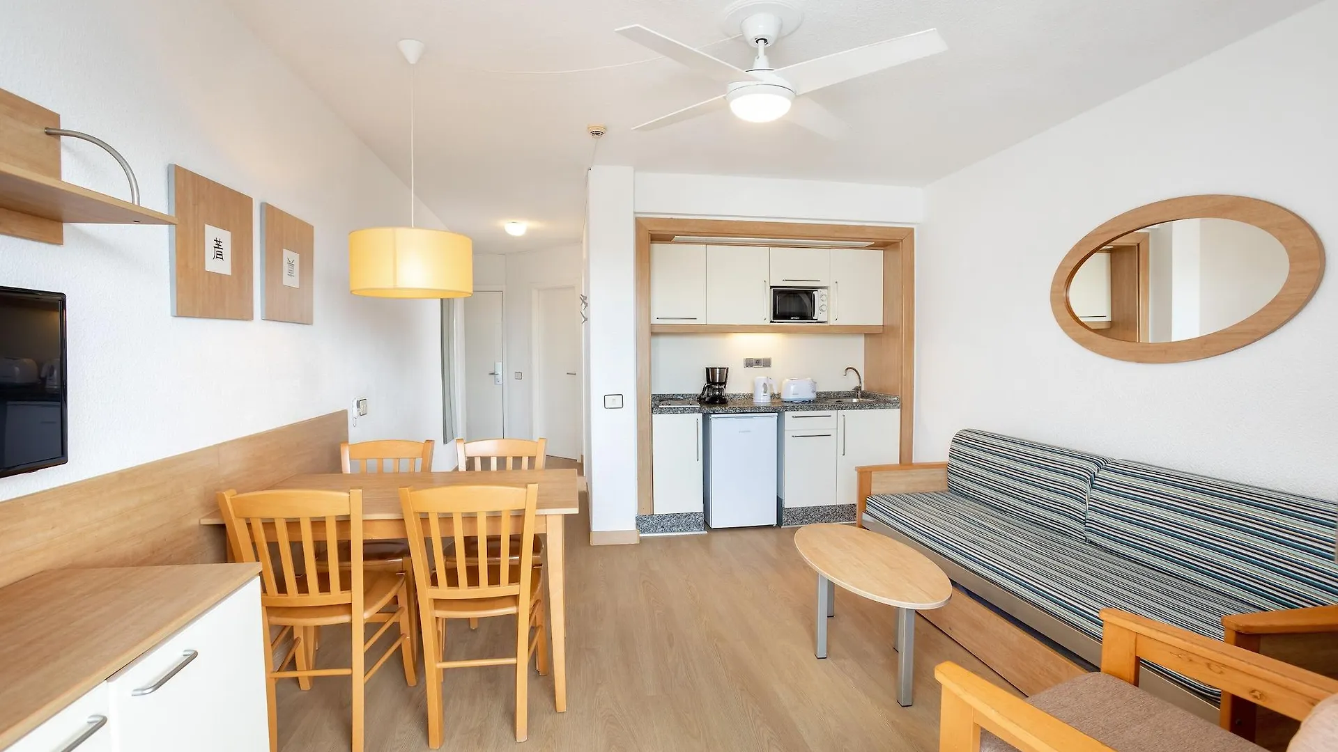 Aguamar Apartamentos, Los Cristianos Downtown 3*, Los Cristianos (Tenerife)